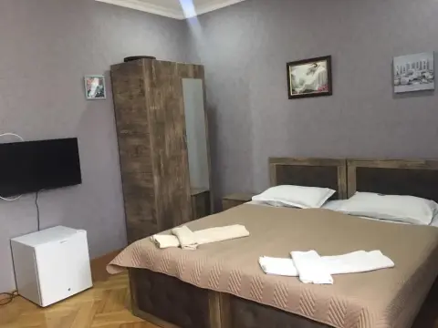 Hotel City - Photo 4