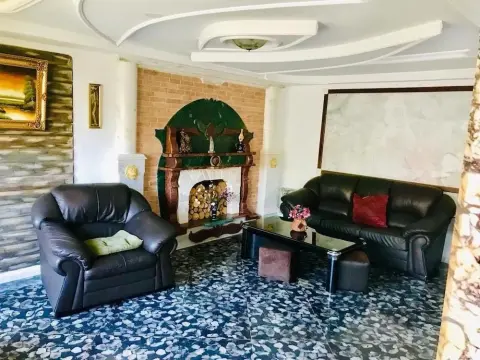 Hotel City - Photo 2