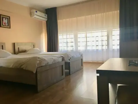 Hotel Colosseo Tbilisi - Photo 4