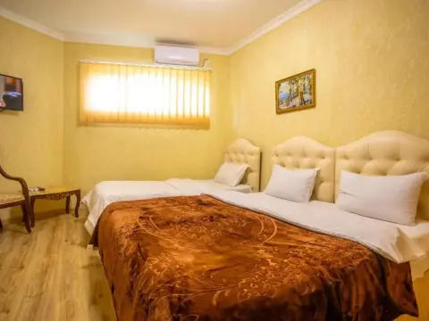 HOTEL VLADi - Photo 2