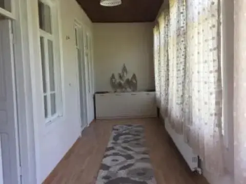 Lazuri Keria Family Guesthouse - Photo 2