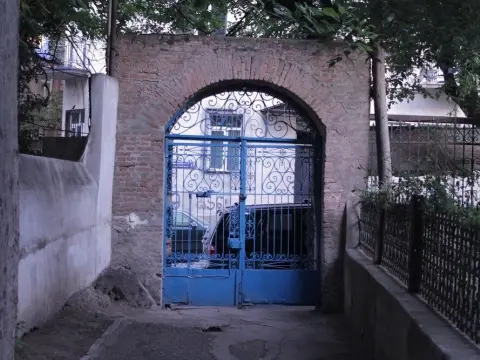 Mekos Hostel - Photo 1