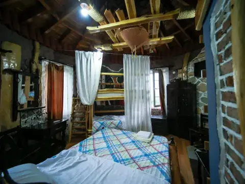 Tomas sakhli - Photo 3