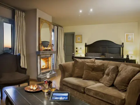 Aegli Arachova - Photo 3