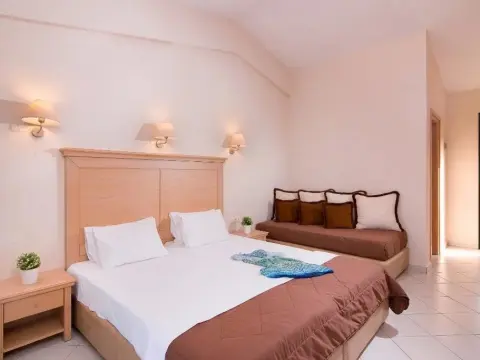 Aeria Hotel - Photo 2