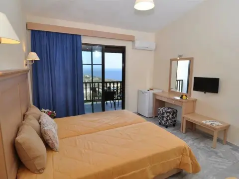 Aeria Hotel - Photo 4