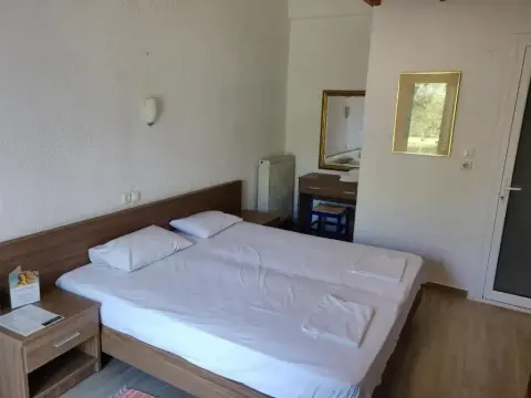 Afroditi Beach Hotel - Photo 2