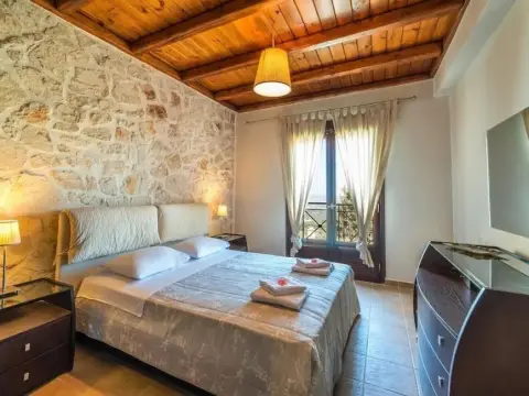 Agrikia Villa - Varvarigos Houses One Bedroom Apartment 1-3 Guests - Photo 2