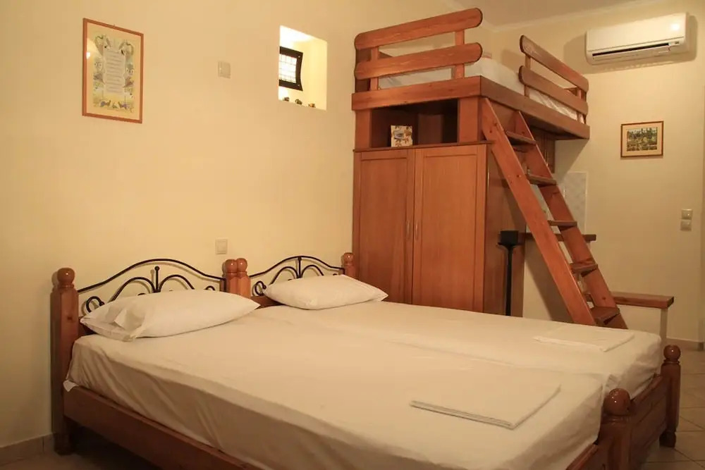 Aigiali Rooms - Photo 4