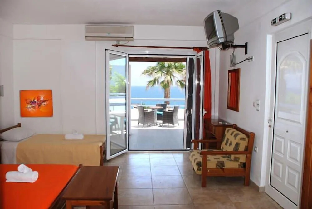 Aithrio Hotel - Photo 3