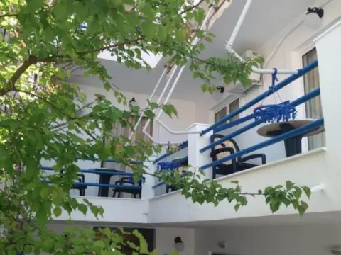 Akrogiali Hotel - Photo 1