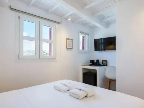 Alana Mykonos - Photo 4