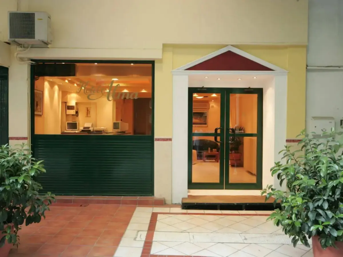 Alma Hotel