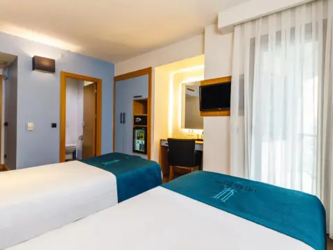 Alma Hotel - Photo 3