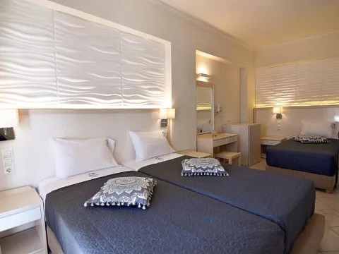 Alonia Hotel - Photo 4