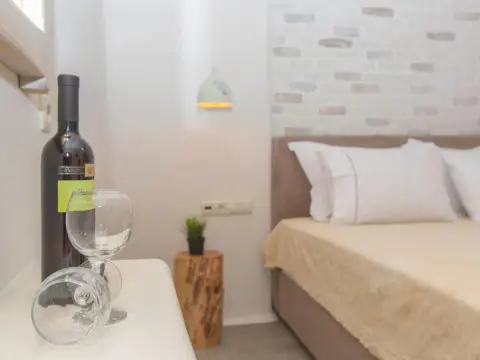 Ampelos Suites - Photo 2