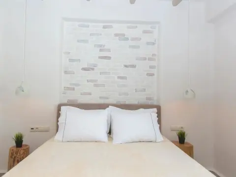 Ampelos Suites - Photo 3