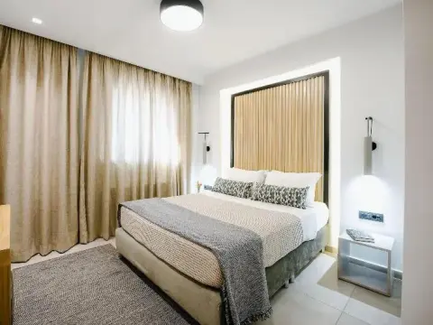 Andrews Luxury Residence - Photo 2