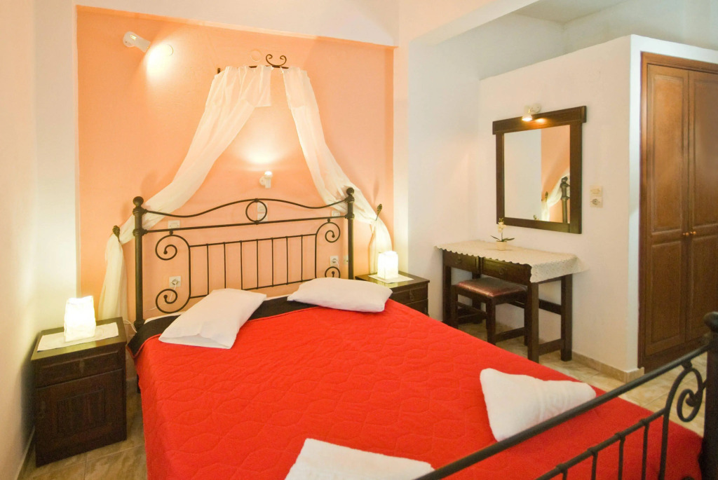 Anessis Apartments - Photo 3