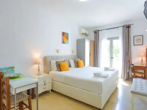 Angela Suite in Kassiopi - Photo 2