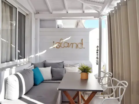 Angelos Design Suites - Photo 4