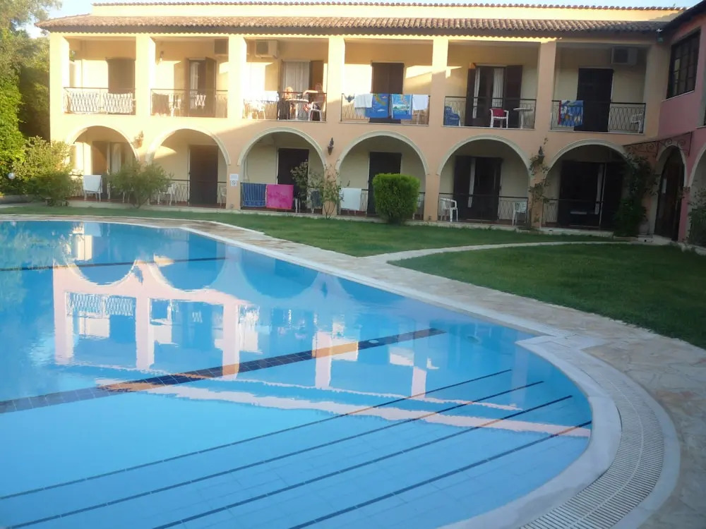 Annaliza Aparthotel