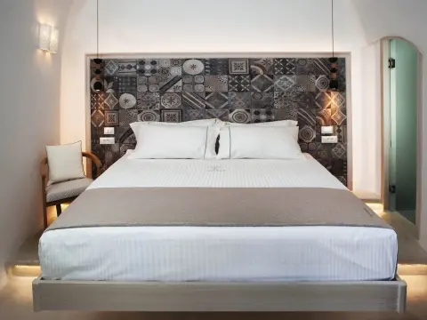 Antithesis Apartments - Photo 1