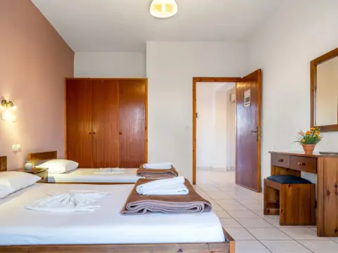 Antonis Apartments - Photo 1