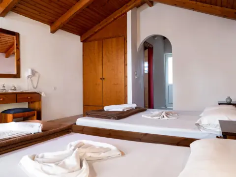 Antonis Apartments - Photo 4