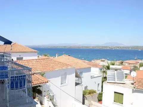 Apanemos In Timeless Spetses - фото 1
