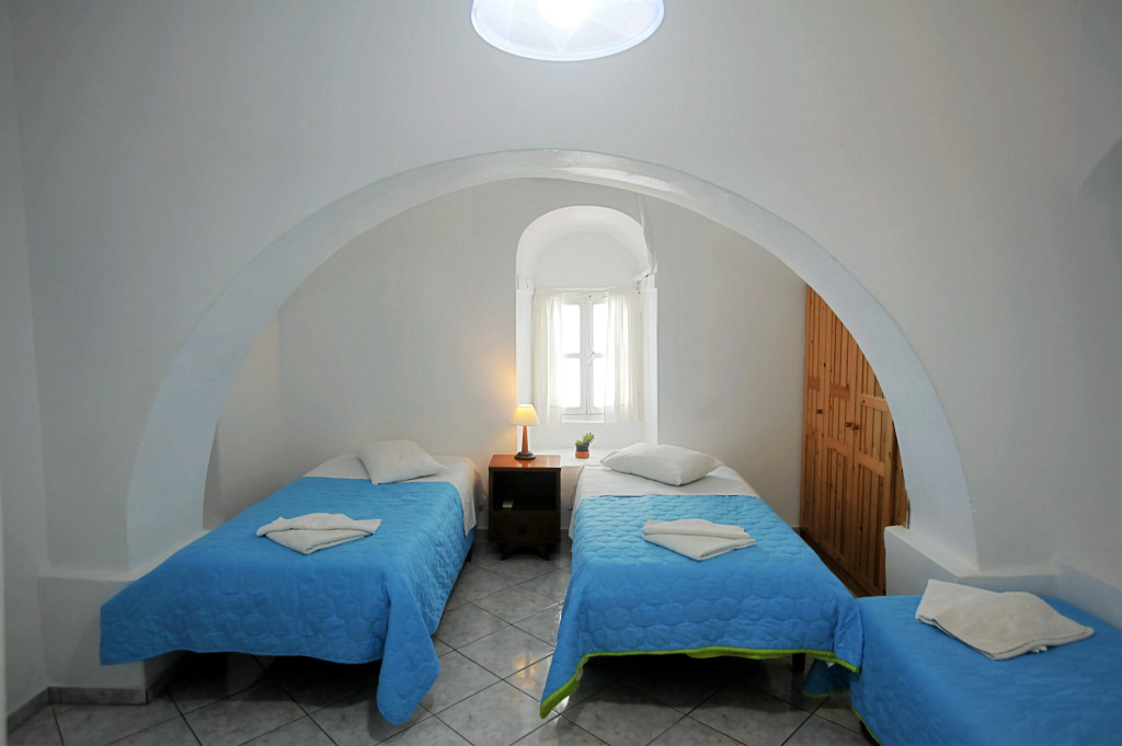 Aphrodite Garden Studios & Olympia Annex - Photo 4