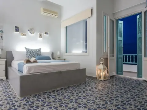 Aphrodite Studios - Photo 3