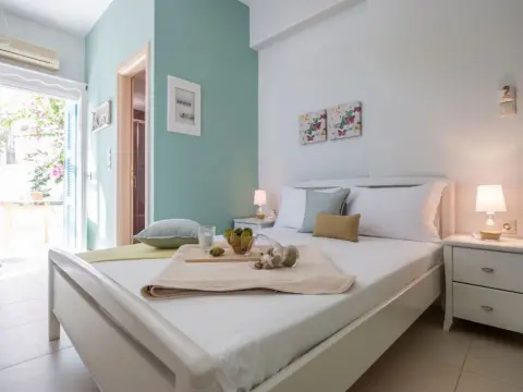 Aphrodite Studios - Photo 4