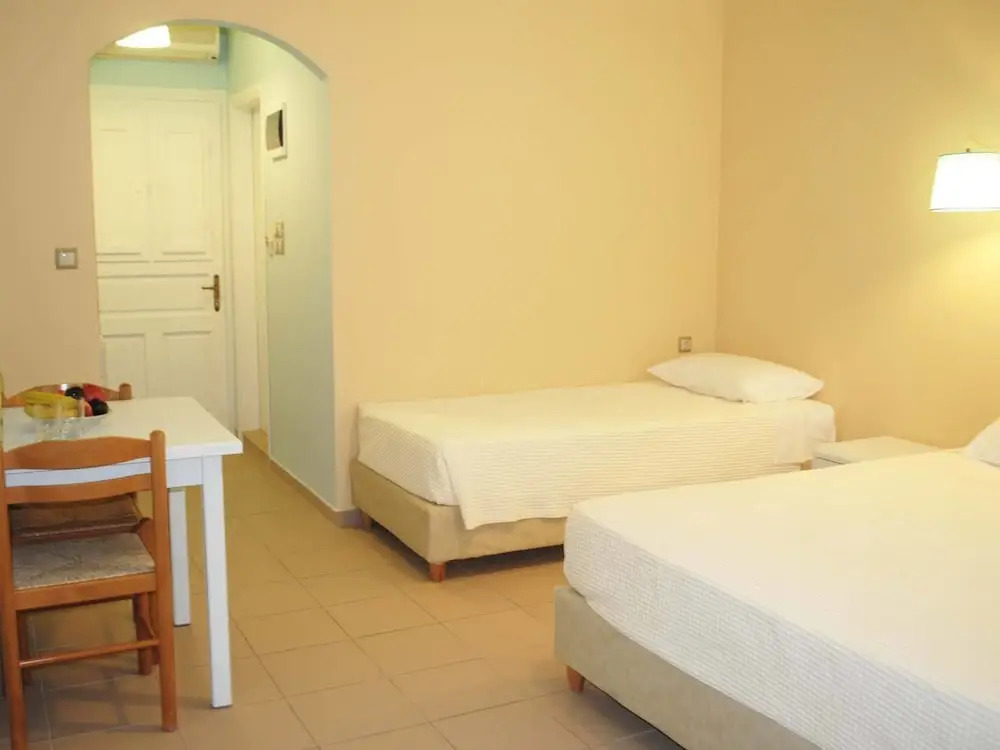 Apollonia Hotel - Photo 2