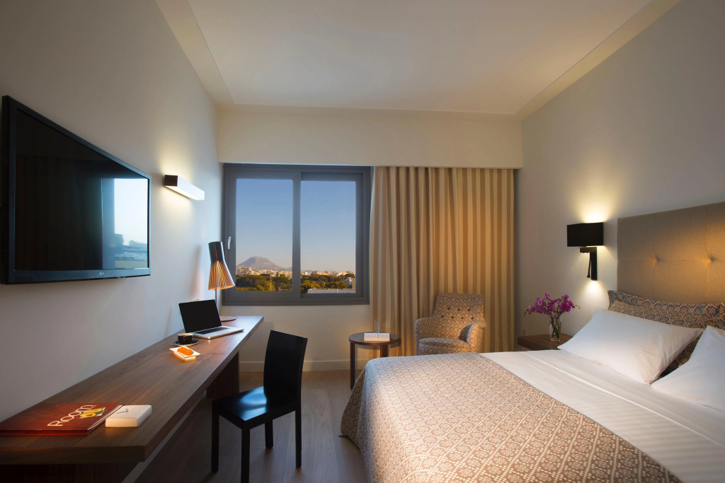 Aquila Atlantis Hotel - Photo 3