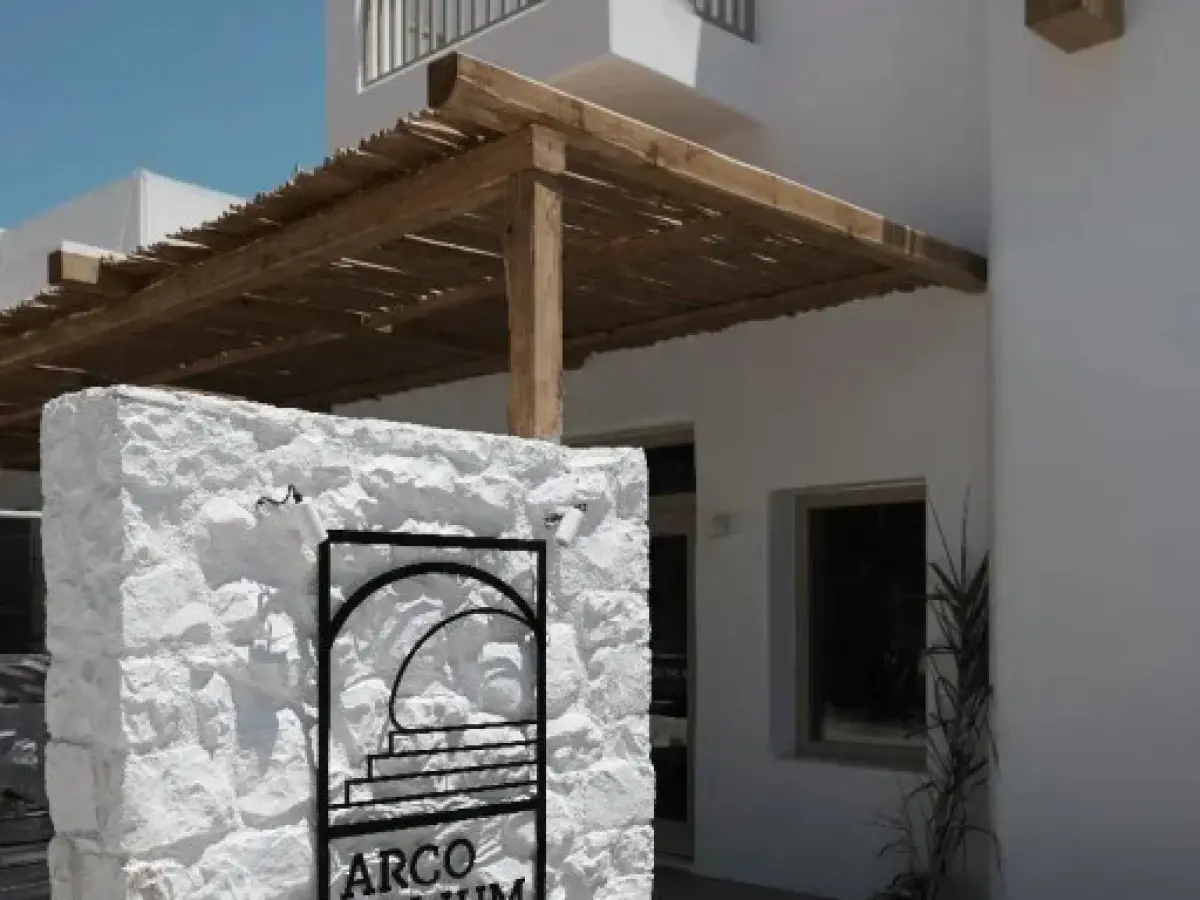 Arco Solium Suites