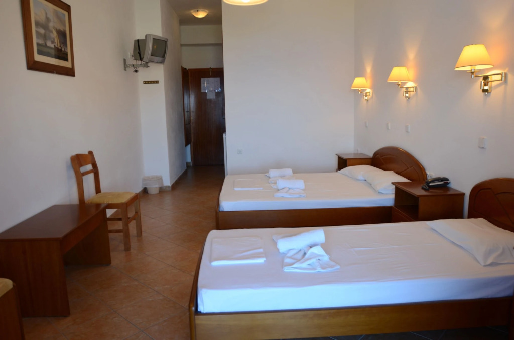 Asteri Hotel - Photo 4