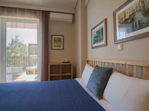 Athens Airport Loft - Photo 4
