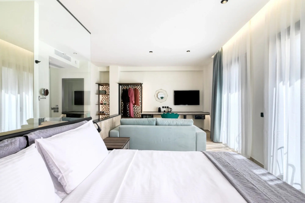 Athens Ivy Suites - Photo 2