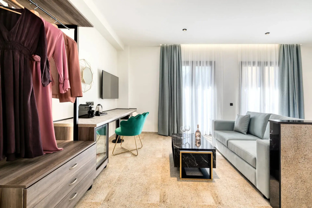 Athens Ivy Suites - Photo 3