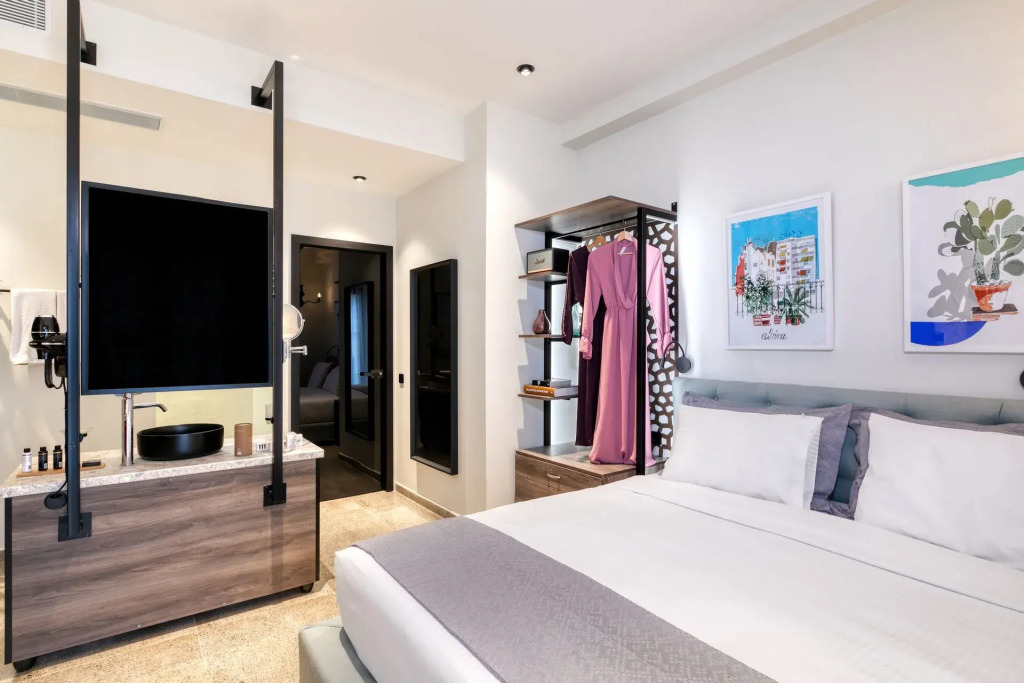 Athens Ivy Suites - Photo 4