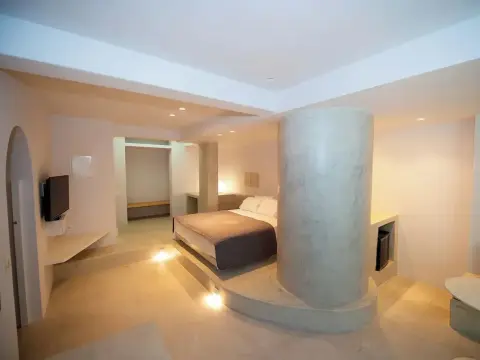 Atria Suites - Photo 3