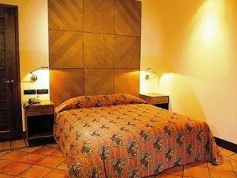 Avaris Hotel - Photo 2