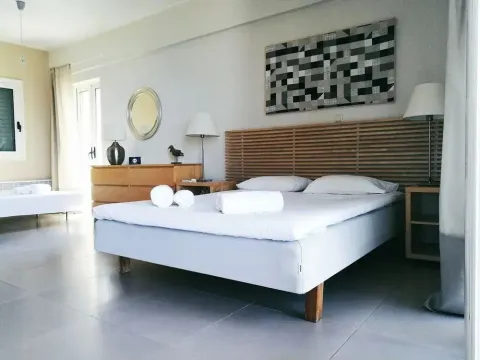 Avia Holiday Homes - Photo 2
