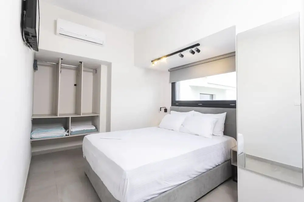 Blue Avenue - Photo 3