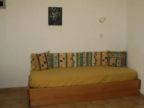 Blue Bay Apartments - Photo 3