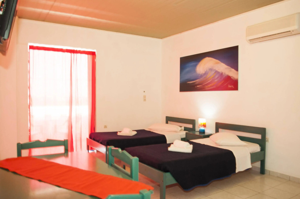 Bouradanis - Photo 4