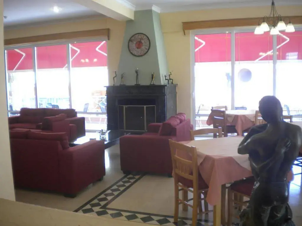 Brati II Beach Hotel - Photo 2