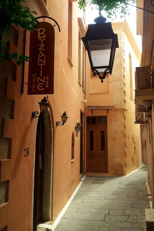 Byzantine Hotel - Photo 1