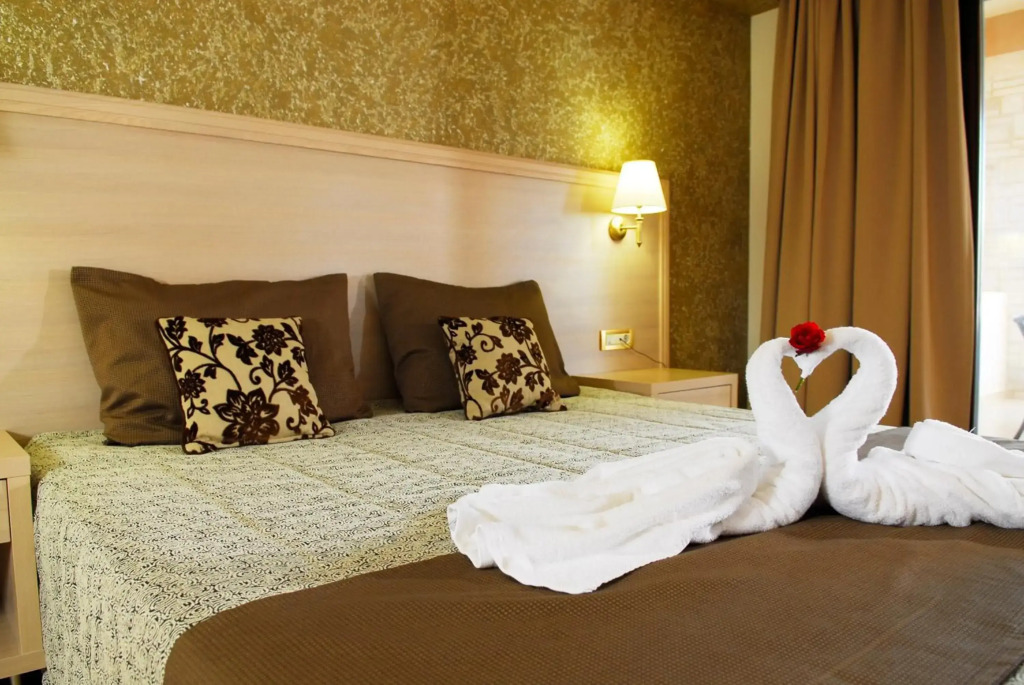 Cactus Royal Resort & Spa - Photo 4